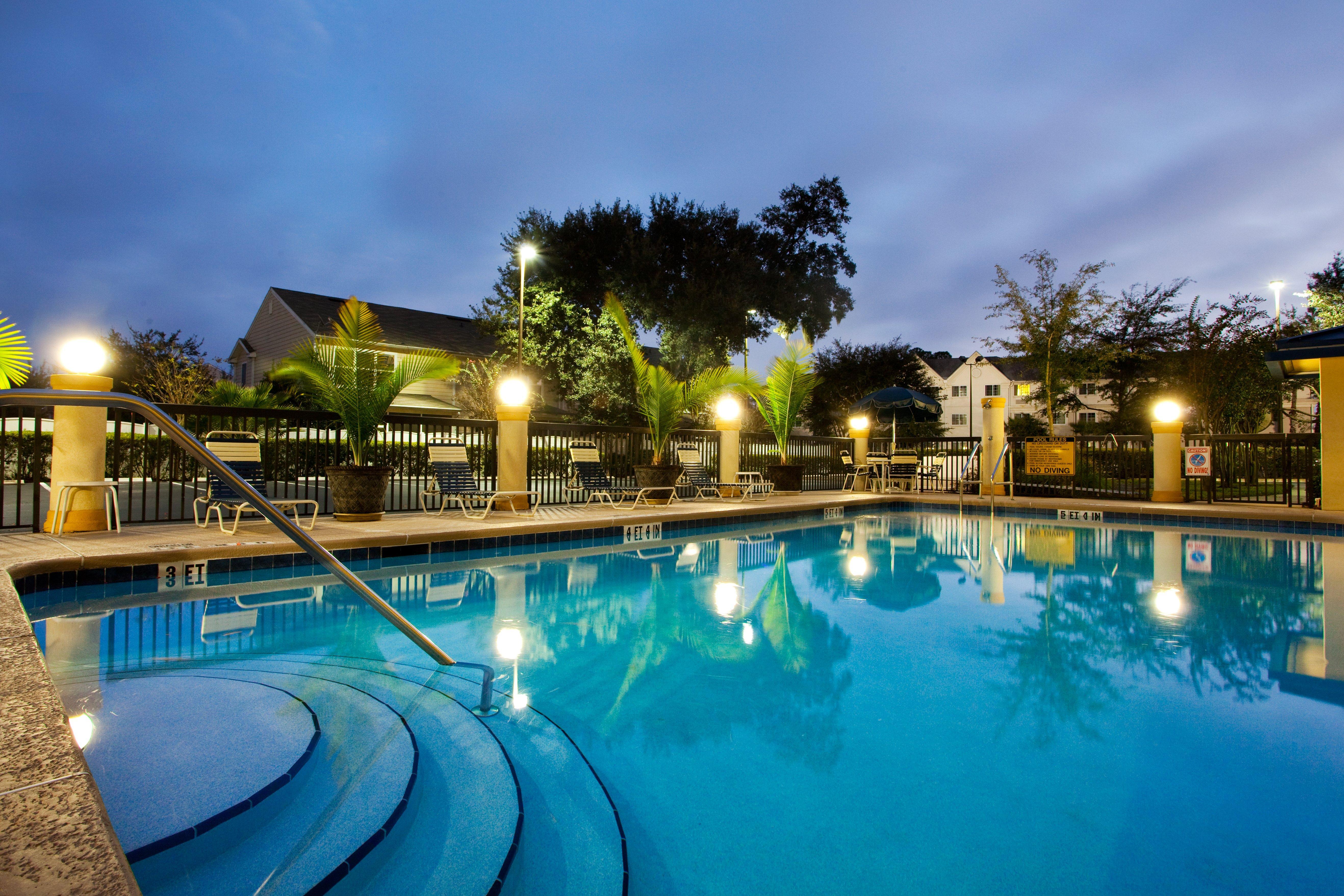 Holiday Inn Express Hotel & Suites Jacksonville-South By Ihg Exterior foto