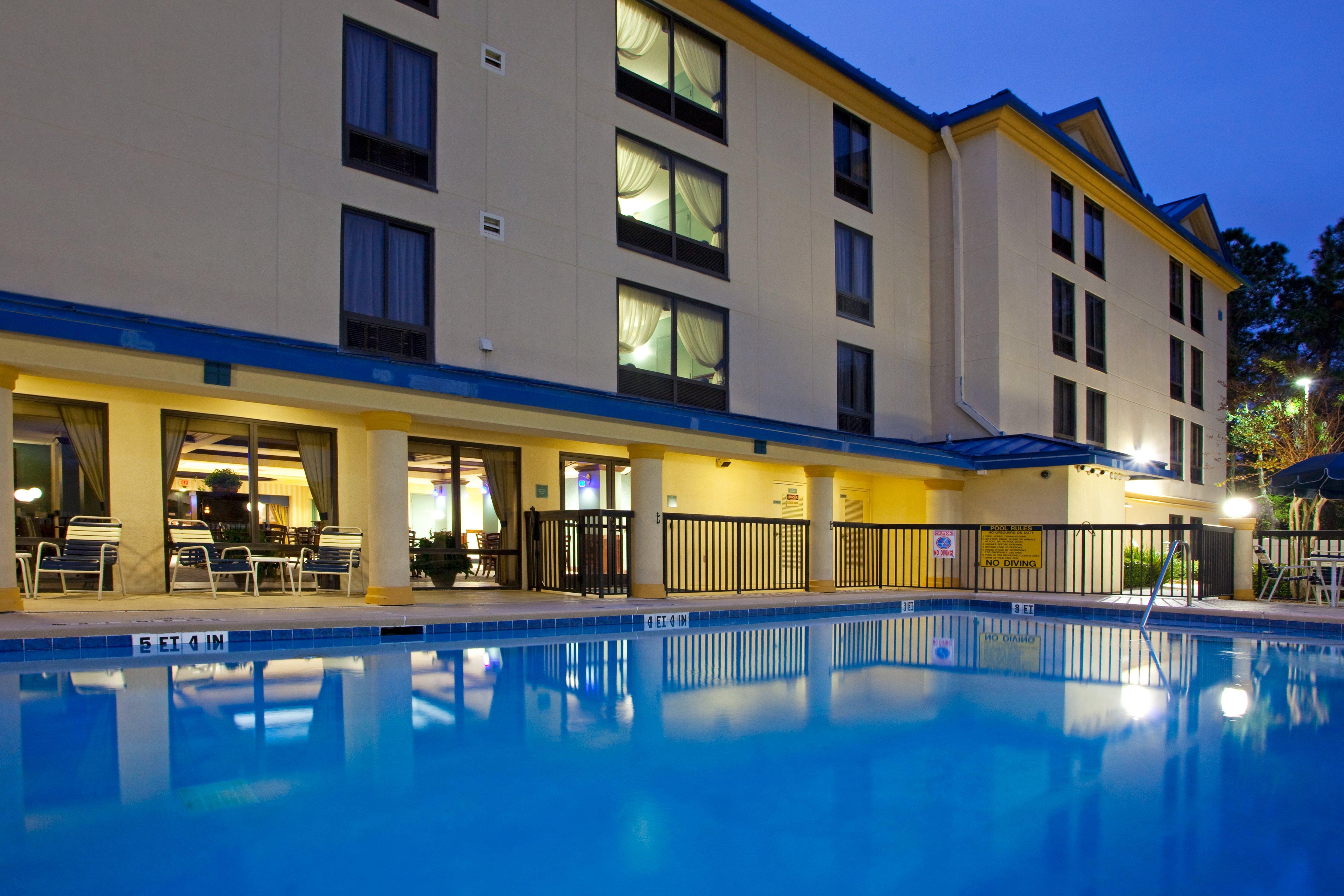 Holiday Inn Express Hotel & Suites Jacksonville-South By Ihg Exterior foto